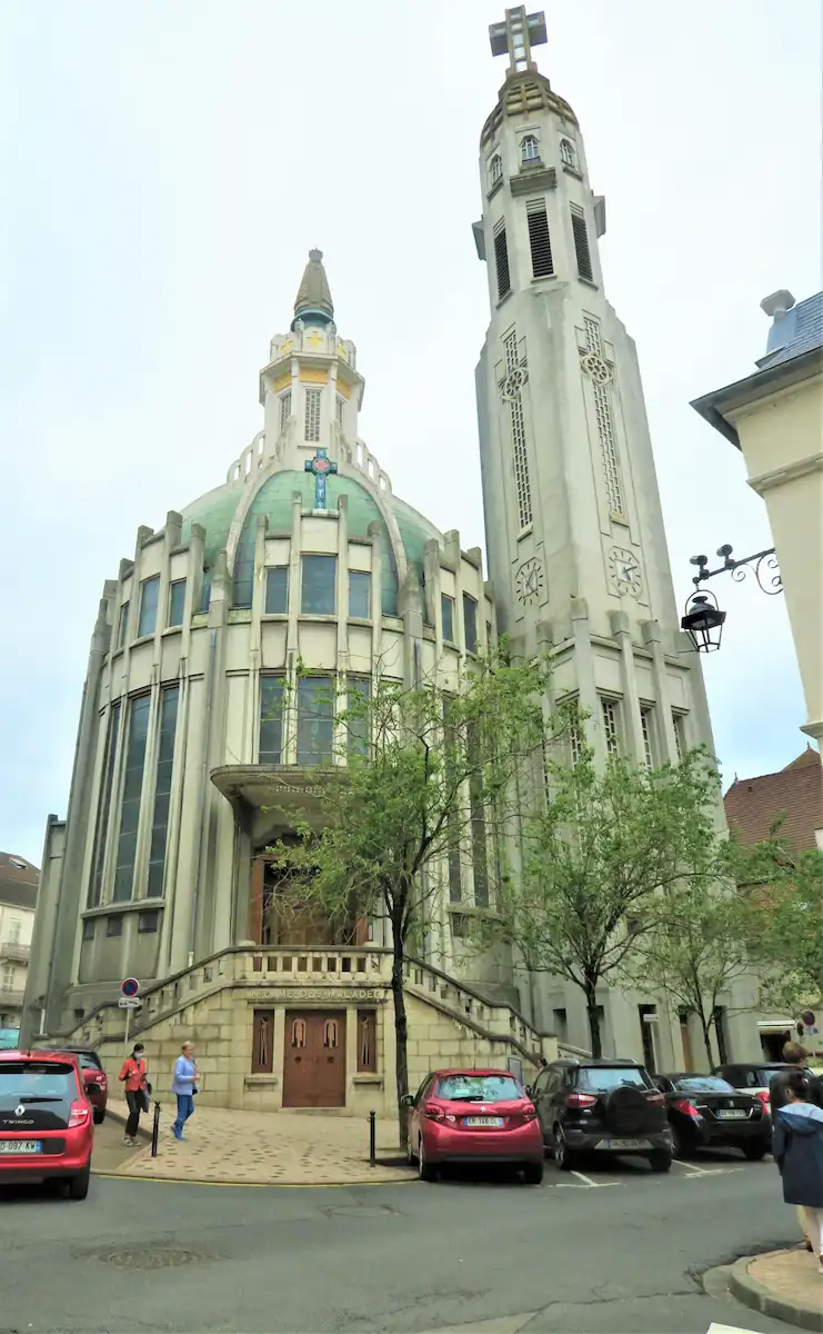 フランス・ヴィシーのサン・ブレーズ教会　