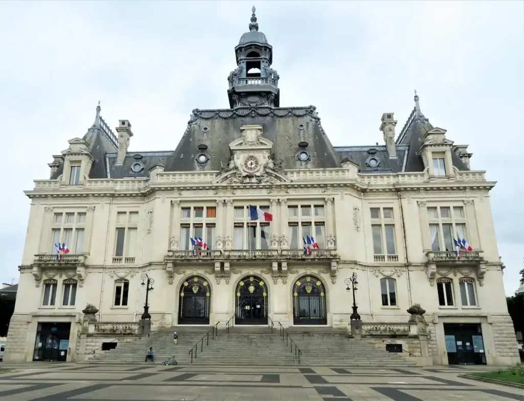 ヴィシー市庁舎 　Hôtel de ville de Vichy