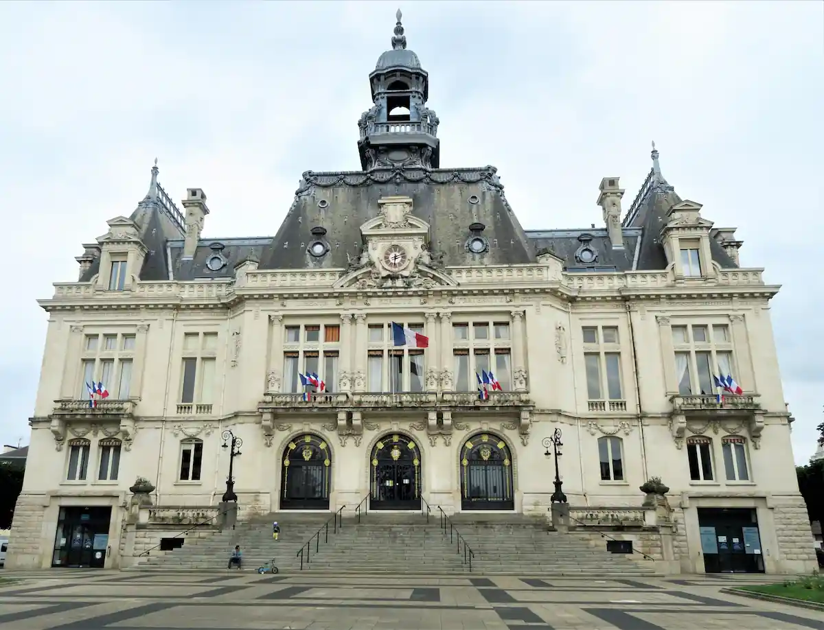 フランス・ヴィシー市庁舎