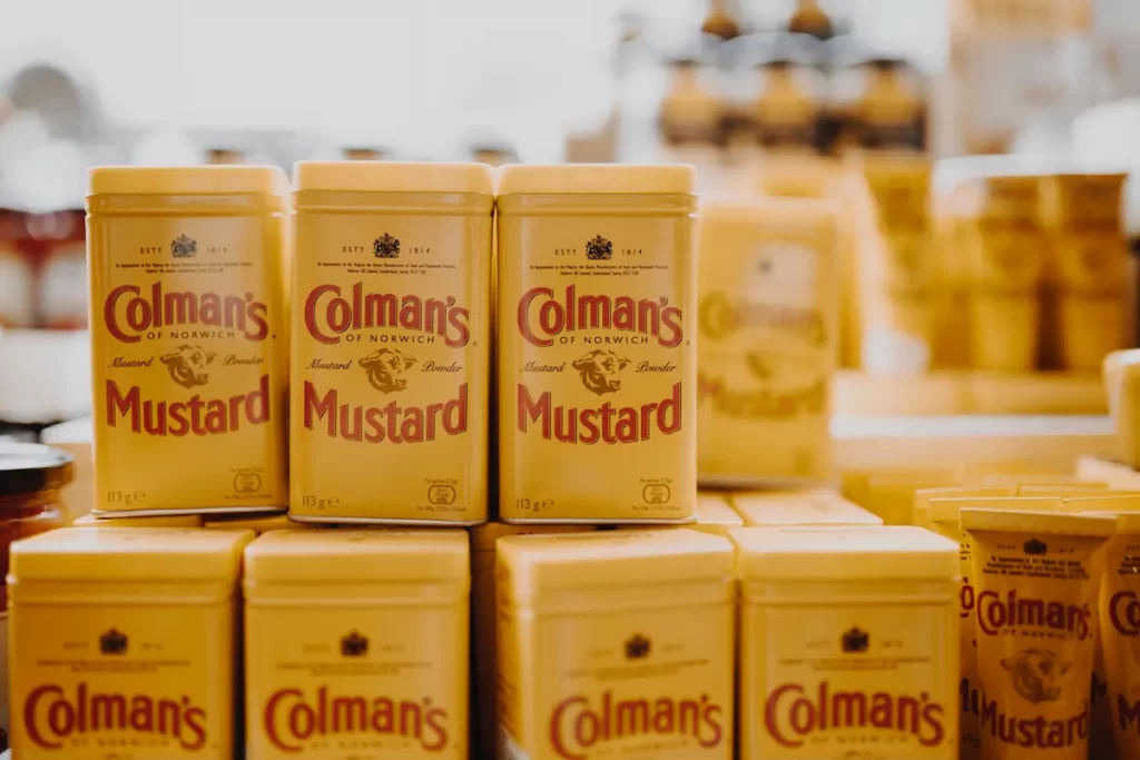 イギリス料理で重要な コルマンズ Colman’s 社のマスタード