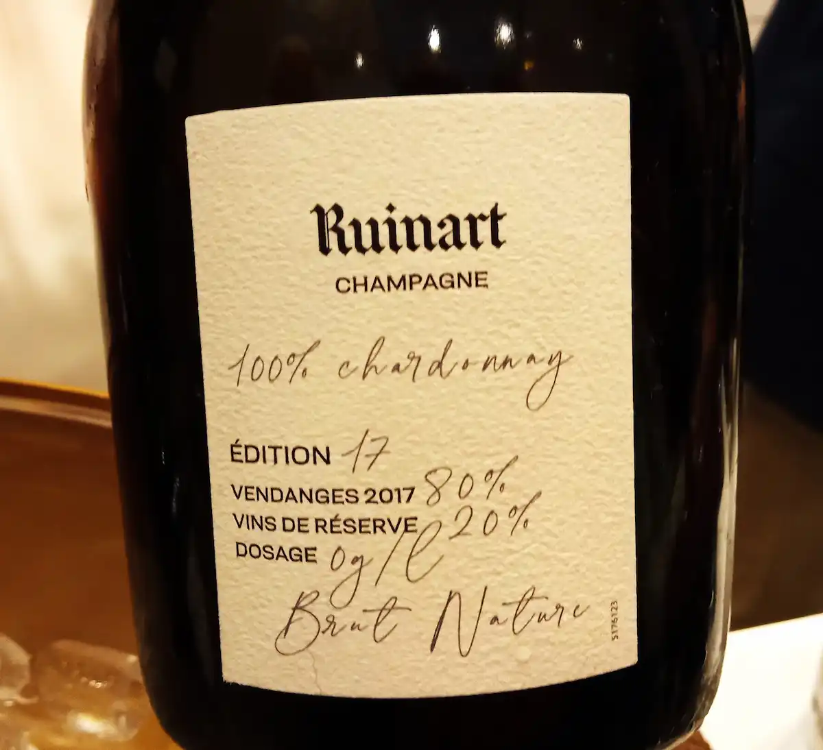 ルイナール Ruinart ブラン サンギュリエ Blanc Singulier エディション Edition 17のボトルとエチケット